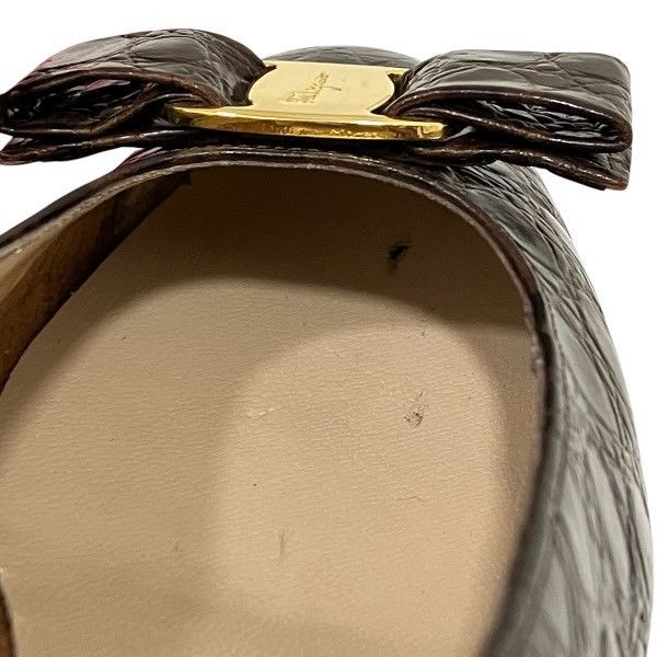 Salvatore Ferragamo Salvatore Ferragamo Salvatore Ferragamo Vara Crocodile Embossed Pumps Leather Other Size ONE SIZE - 9 Thumbnail