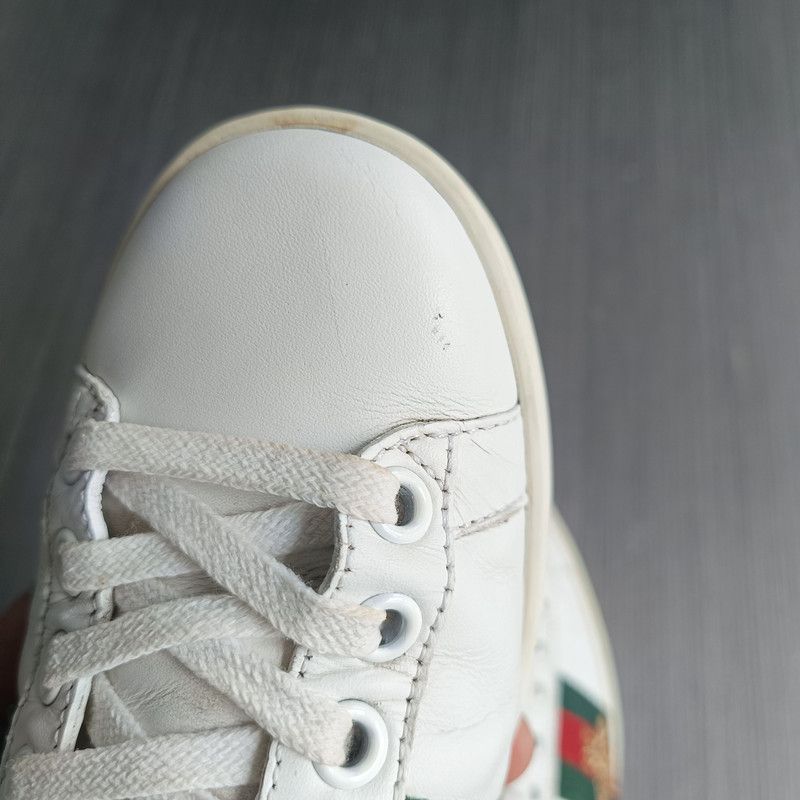 Gucci Gucci Ace Low-Top Sneakers with Bee Size US 5 / EU 37 - 8 Thumbnail