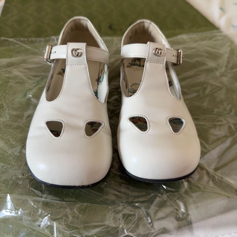 Gucci Gucci Stylish Cut-Out Detail Flat Shoes Size US 10 / EU 43 - 2 Thumbnail