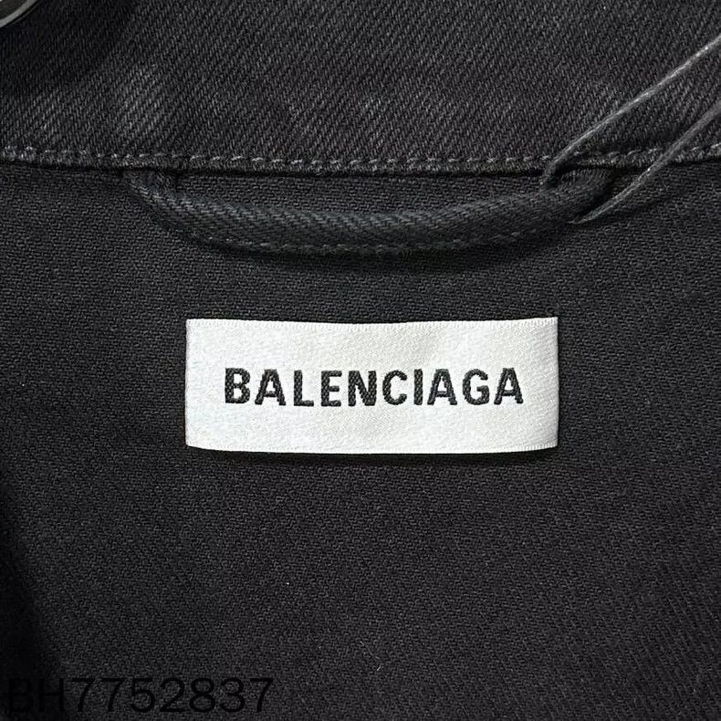 Balenciaga Balenciaga Crystal Logo Denim Jacket Size S / US 4 / IT 40 - 6 Thumbnail