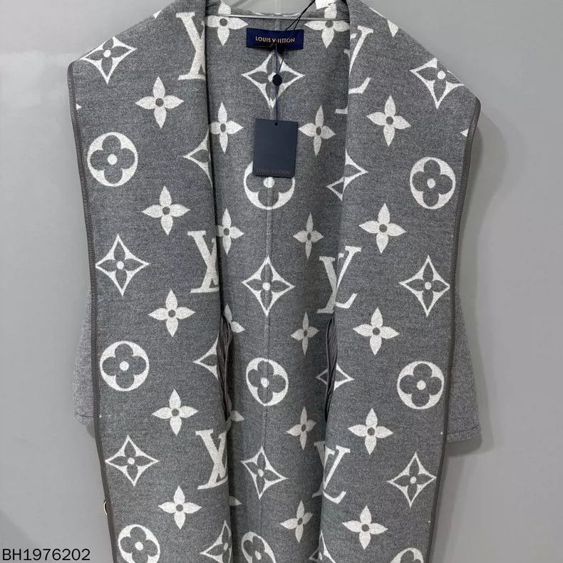 Louis Vuitton Louis Vuitton Monogram Robe Coat Size S / US 4 / IT 40 - 3 Thumbnail