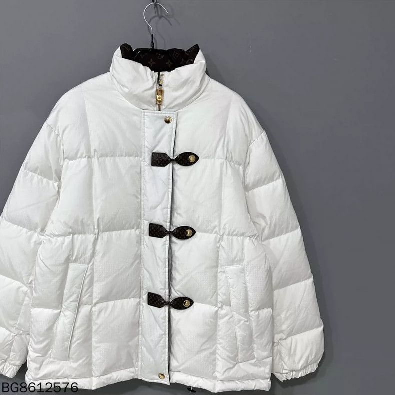 Louis Vuitton Louis Vuitton Ski Capsule Down Jacket Size XS / US 0-2 / IT 36-38 - 2 Thumbnail