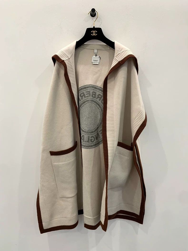 Burberry Burberry Beige Cashmere Logo Cape Poncho Size ONE SIZE - 2 Thumbnail