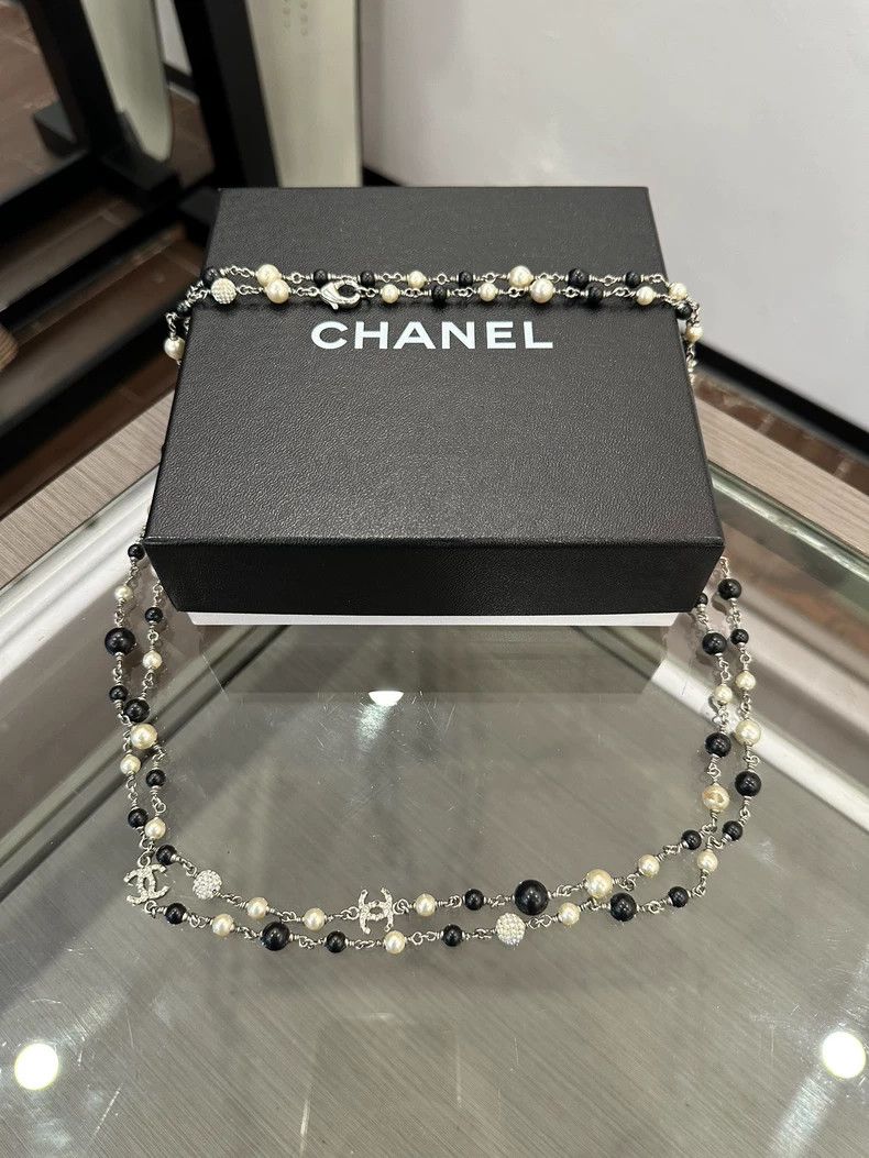 Chanel Chanel Pearl Crystal CC Pendant Necklace Size ONE SIZE - 2 Thumbnail