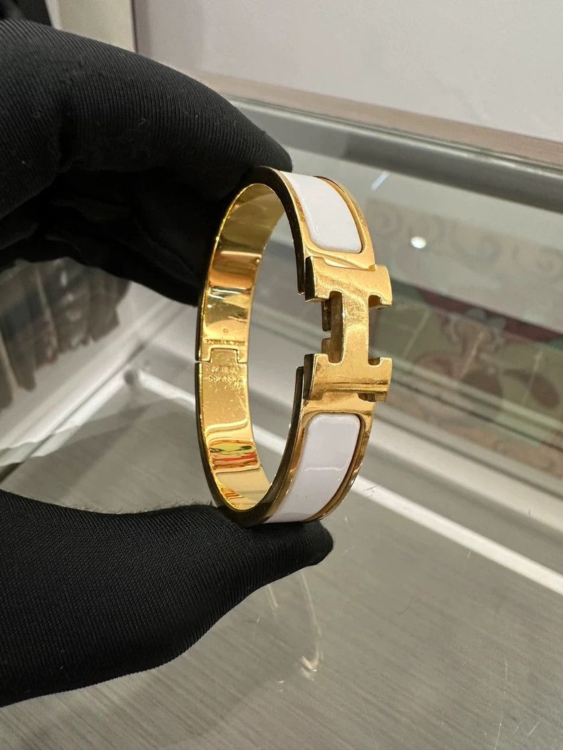 Hermes Hermes Clic H Enamel Bracelet White Gold Size ONE SIZE - 2 Thumbnail
