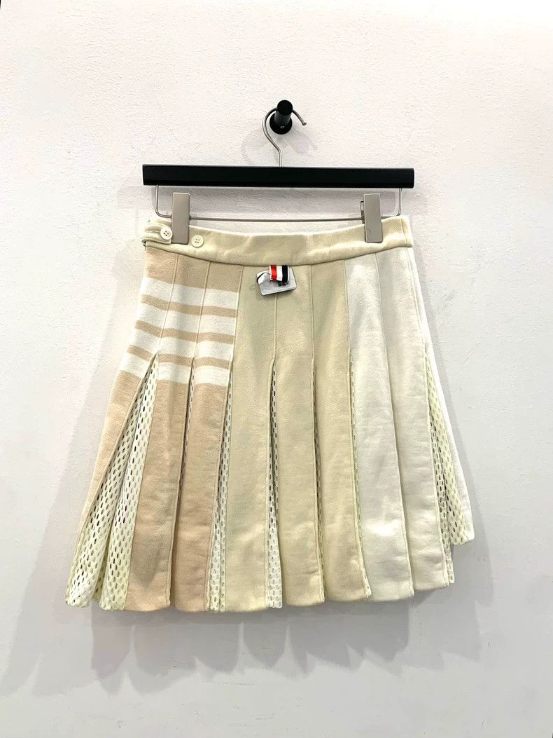 Thom Browne Thom Browne Three-Tone Pleated Mini Skirt Size 24" / US 00 / IT 34 - 2 Thumbnail