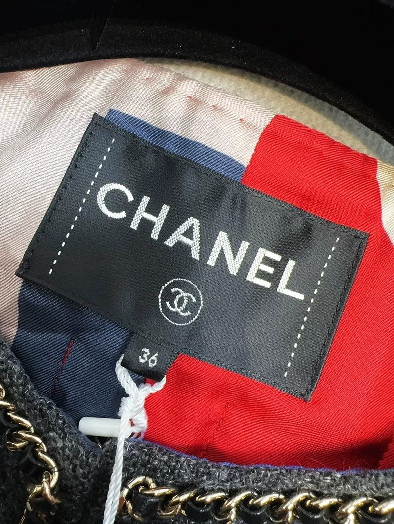 Chanel Chanel Gray Tweed Chain Four-Pocket Coat Size M / US 6-8 / IT 42-44 - 6 Thumbnail