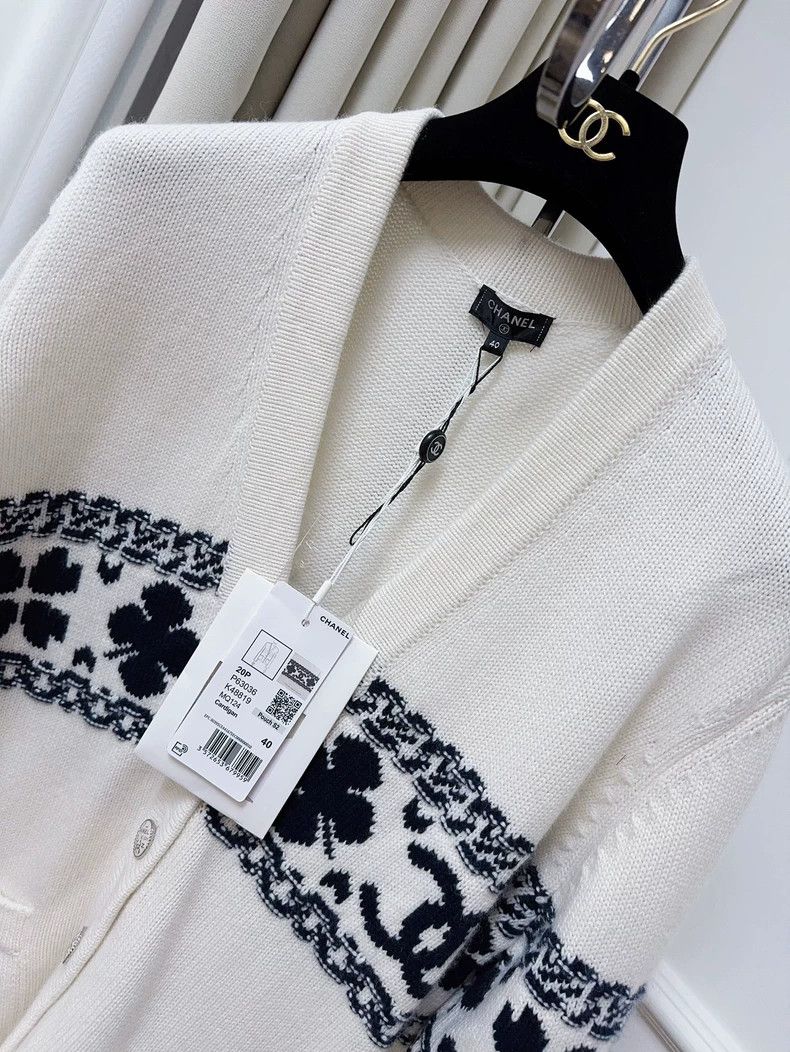 Chanel Chanel White Blue Clover Knit Cardigan Size L / US 10 / IT 46 - 4 Thumbnail