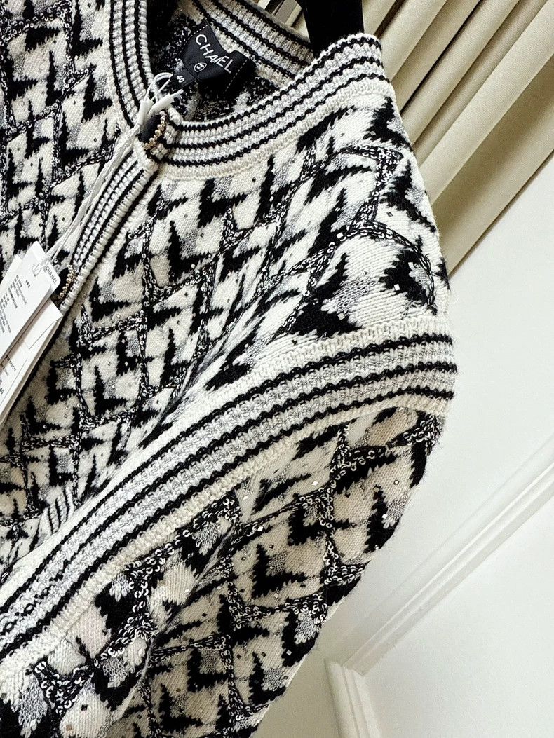 Chanel Chanel 21A Castle Knit Cardigan Size M / US 6-8 / IT 42-44 - 2 Thumbnail