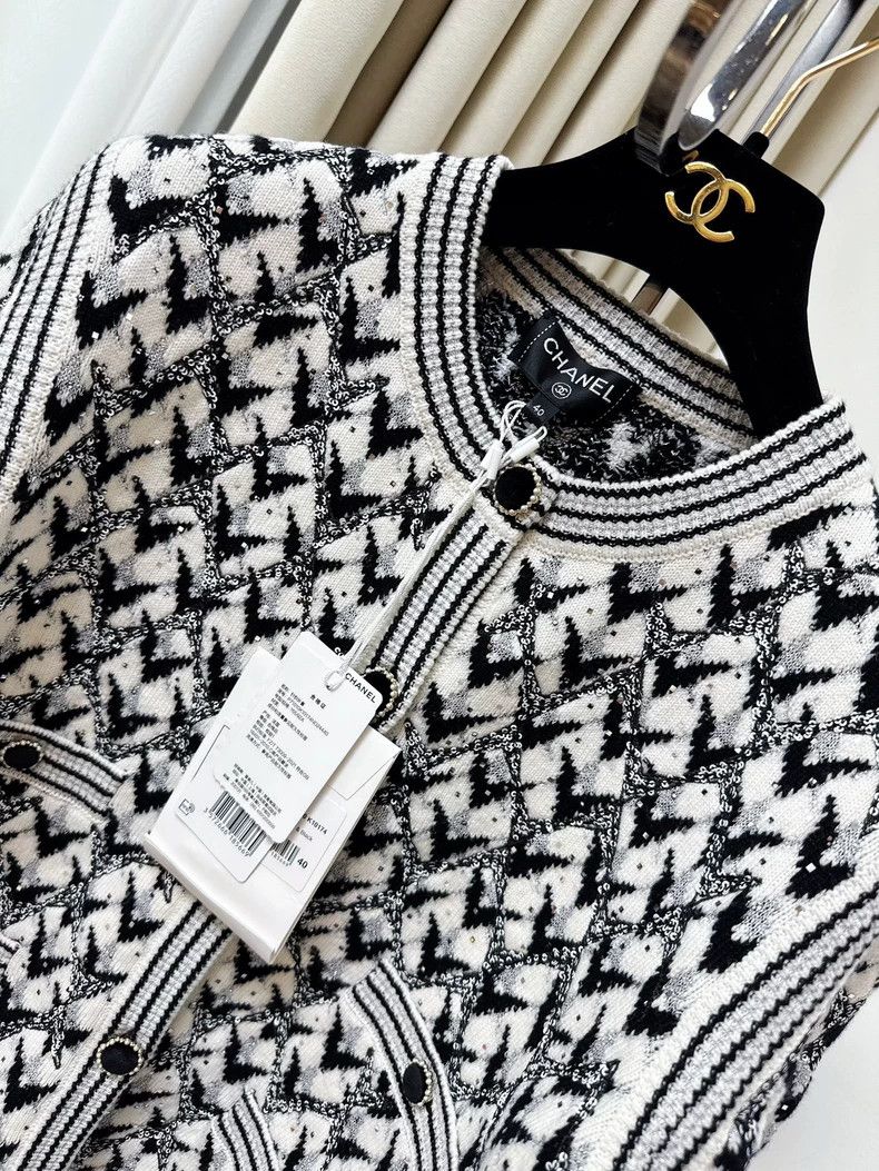 Chanel Chanel 21A Castle Knit Cardigan Size M / US 6-8 / IT 42-44 - 8 Thumbnail