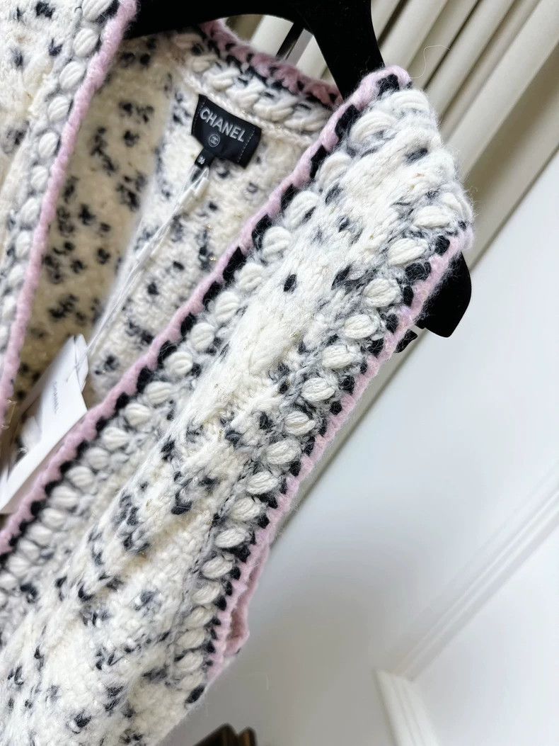 Chanel Chanel 21A Castle Knit Vest Coat Size M / US 6-8 / IT 42-44 - 3 Thumbnail