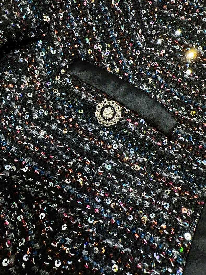 Chanel Chanel Tweed Sequin Short Jacket Size M / US 6-8 / IT 42-44 - 4 Thumbnail