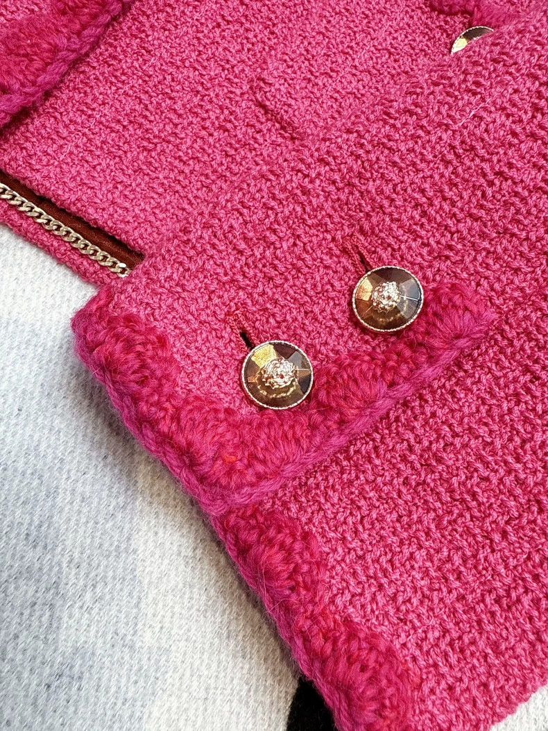 Chanel Chanel Pink Tweed Jacket with Crystal Buttons Size L / US 10 / IT 46 - 3 Thumbnail