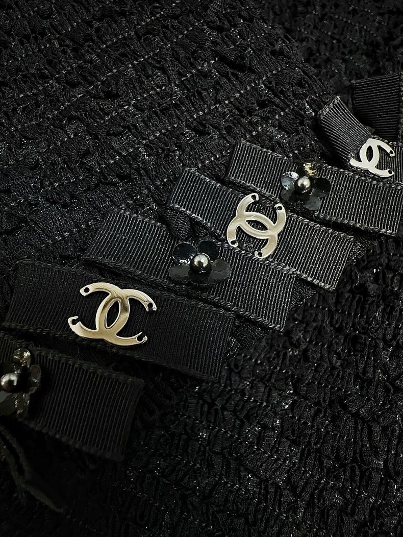 Chanel Chanel 21s Black Round Neck Logo Dress Size M / US 6-8 / IT 42-44 - 5 Thumbnail