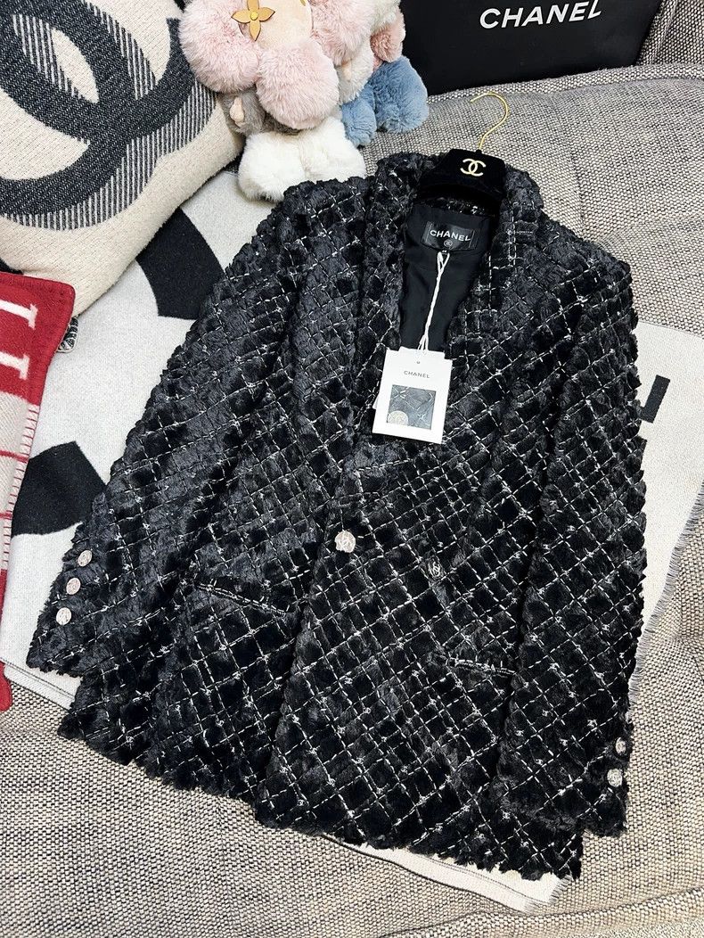 Chanel Chanel Rabbit Fur Quilted Blazer Coat Size M / US 6-8 / IT 42-44 - 6 Thumbnail