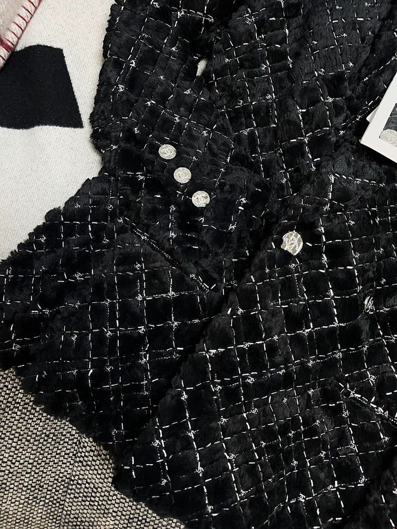 Chanel Chanel Rabbit Fur Quilted Blazer Coat Size M / US 6-8 / IT 42-44 - 3 Thumbnail