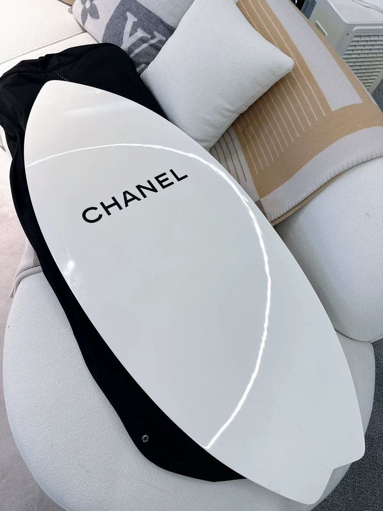 Chanel Chanel White Carbon Fiber Surfboard Size ONE SIZE - 4 Thumbnail