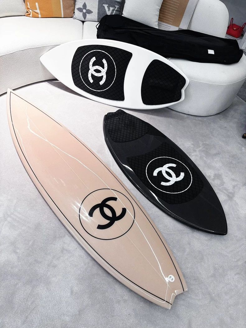 Chanel Chanel White Carbon Fiber Surfboard Size ONE SIZE - 6 Thumbnail