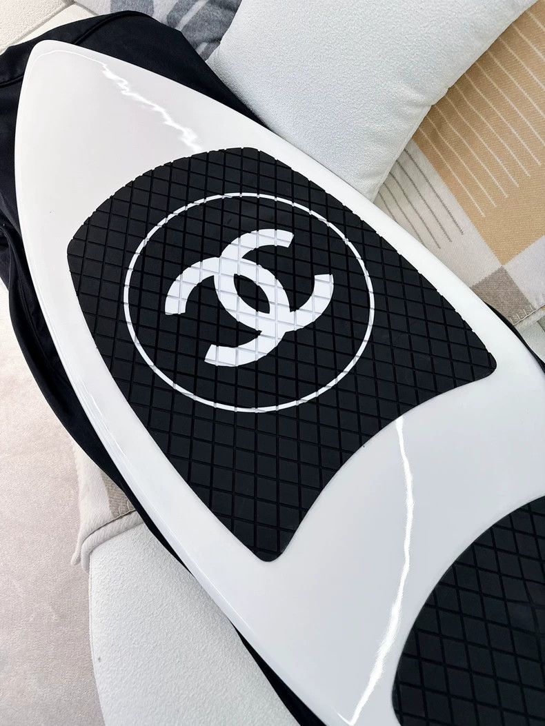 Chanel Chanel White Carbon Fiber Surfboard Size ONE SIZE - 2 Thumbnail