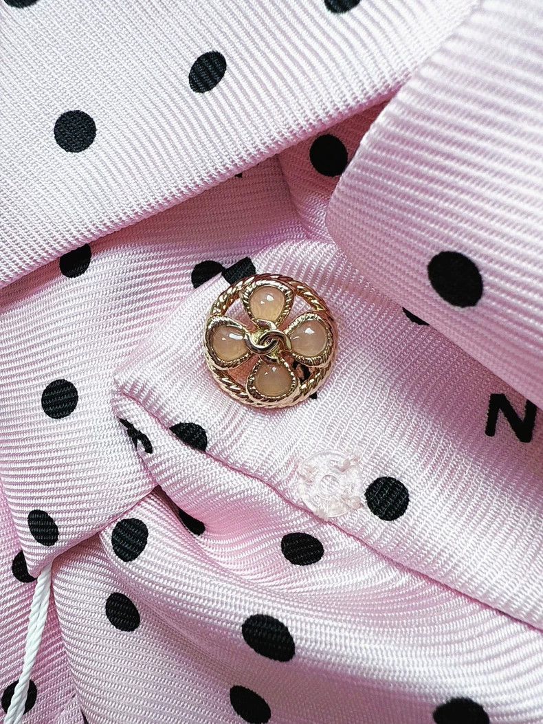 Chanel Chanel Pink Polka Dot Sleeveless Blouse Size M / US 6-8 / IT 42-44 - 4 Thumbnail