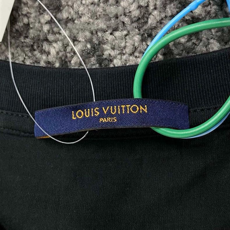 Louis Vuitton Louis Vuitton Metal Logo Short Sleeve T-Shirt - dmc Size XS / US 0-2 / IT 36-38 - 4 Thumbnail