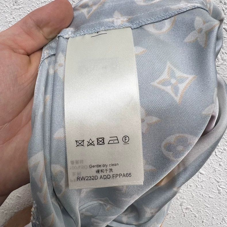 Louis Vuitton Louis Vuitton Monogram Silk Shorts - dmc Size 30" / US 8 / IT 44 - 4 Thumbnail