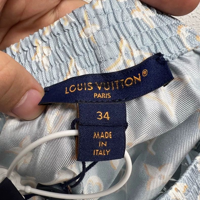 Louis Vuitton Louis Vuitton Monogram Silk Shorts - dmc Size 30" / US 8 / IT 44 - 3 Thumbnail