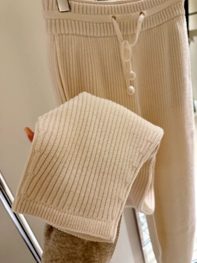 Loro Piana Loro Piana Women's White Knit Cashmere Pants - dmc Size 30" / US 8 / IT 44 - 3 Thumbnail