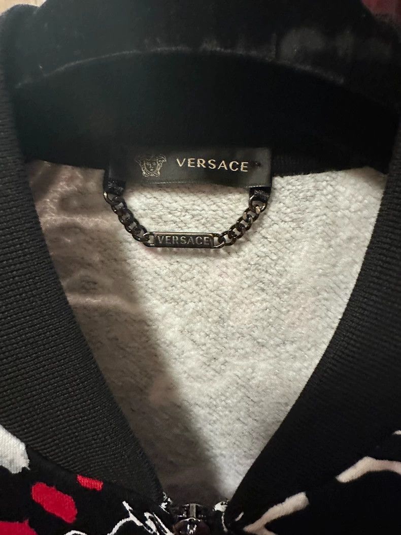 Versace Versace Runway Graffiti Print Sweatshirt - dmc Size M / US 6-8 / IT 42-44 - 3 Thumbnail