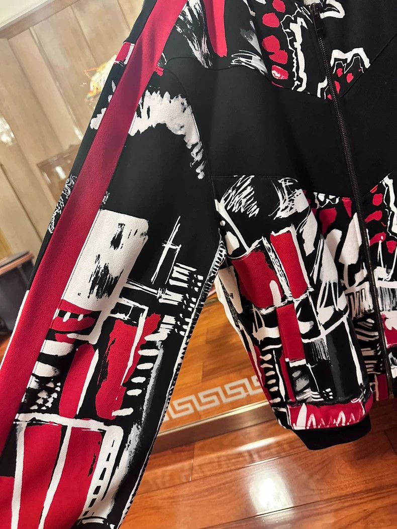 Versace Versace Runway Graffiti Print Sweatshirt - dmc Size M / US 6-8 / IT 42-44 - 2 Thumbnail