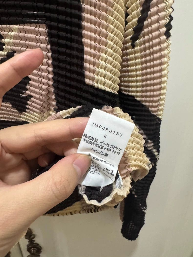 Issey Miyake Issey Miyake Beige Black Striped Sweater - dmc Size M / US 6-8 / IT 42-44 - 2 Thumbnail