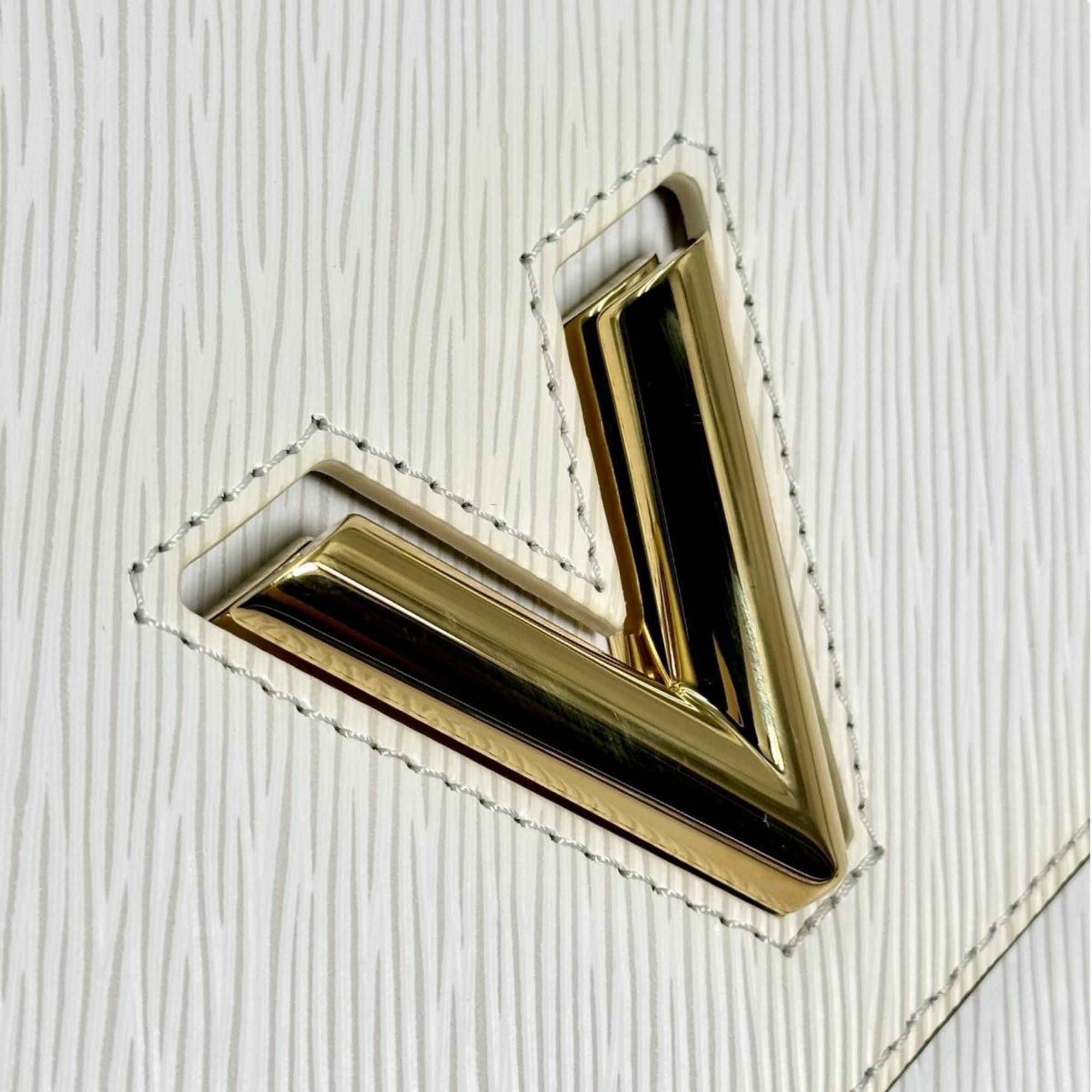 Louis Vuitton Louis Vuitton Twist MM Shoulder Bag in Epi Leather and Blanc M55513 White Size ONE SIZE - 12 Thumbnail
