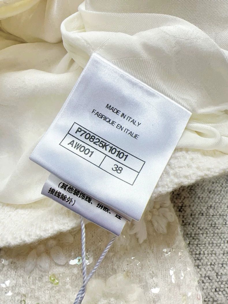 Chanel Chanel 21s Camellia Embroidered Cropped Cardigan Size M / US 6-8 / IT 42-44 - 6 Thumbnail