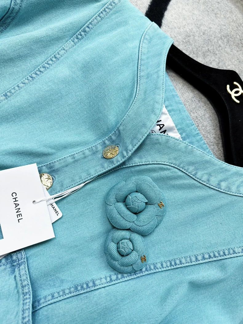 Chanel Chanel 21S Camellia Denim Jacket Size M / US 6-8 / IT 42-44 - 4 Thumbnail