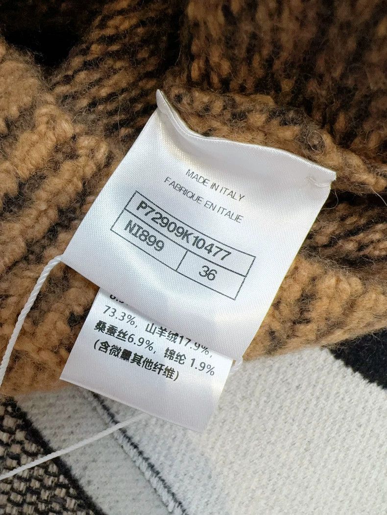 Chanel Chanel 22A Brown Knit Diamond Button Crop Top Size M / US 6-8 / IT 42-44 - 7 Thumbnail