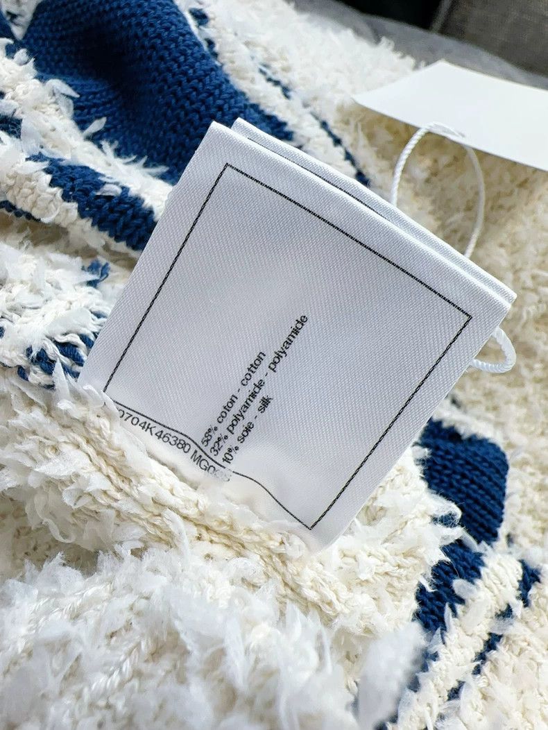 Chanel Chanel Cruise Logo Fringe V-Neck Knit Top Size M / US 6-8 / IT 42-44 - 7 Thumbnail