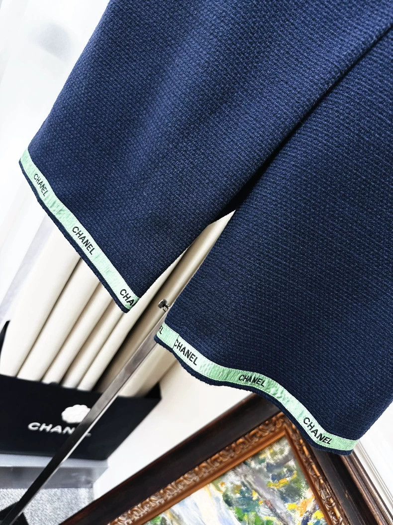 Chanel Chanel 21P Deep Blue Bermuda Shorts Size 38" / US 16 / IT 52 - 2 Thumbnail