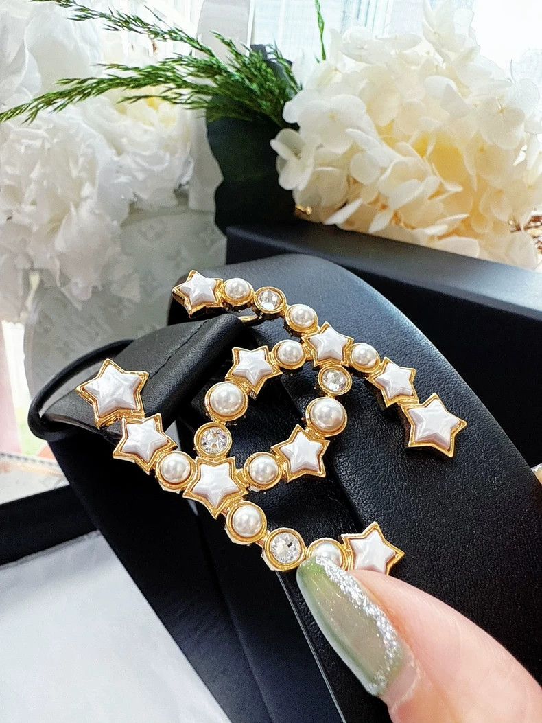 Chanel Chanel White Star Pearl CC Belt Size ONE SIZE - 8 Thumbnail