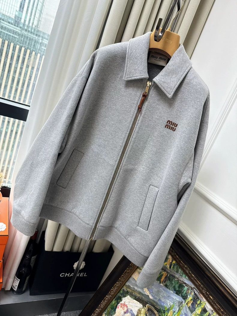 Miu Miu MiuMiu Grey Jacket with Pleated Skirt Set Size M / US 6-8 / IT 42-44 - 2 Thumbnail