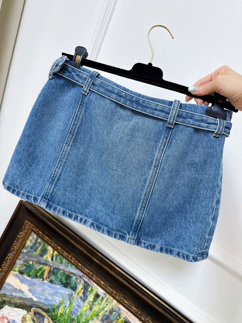 Miu Miu Miu Miu Blue Denim Mini Skirt Gold Logo Size 36" / US 14 / IT 50 - 4 Thumbnail