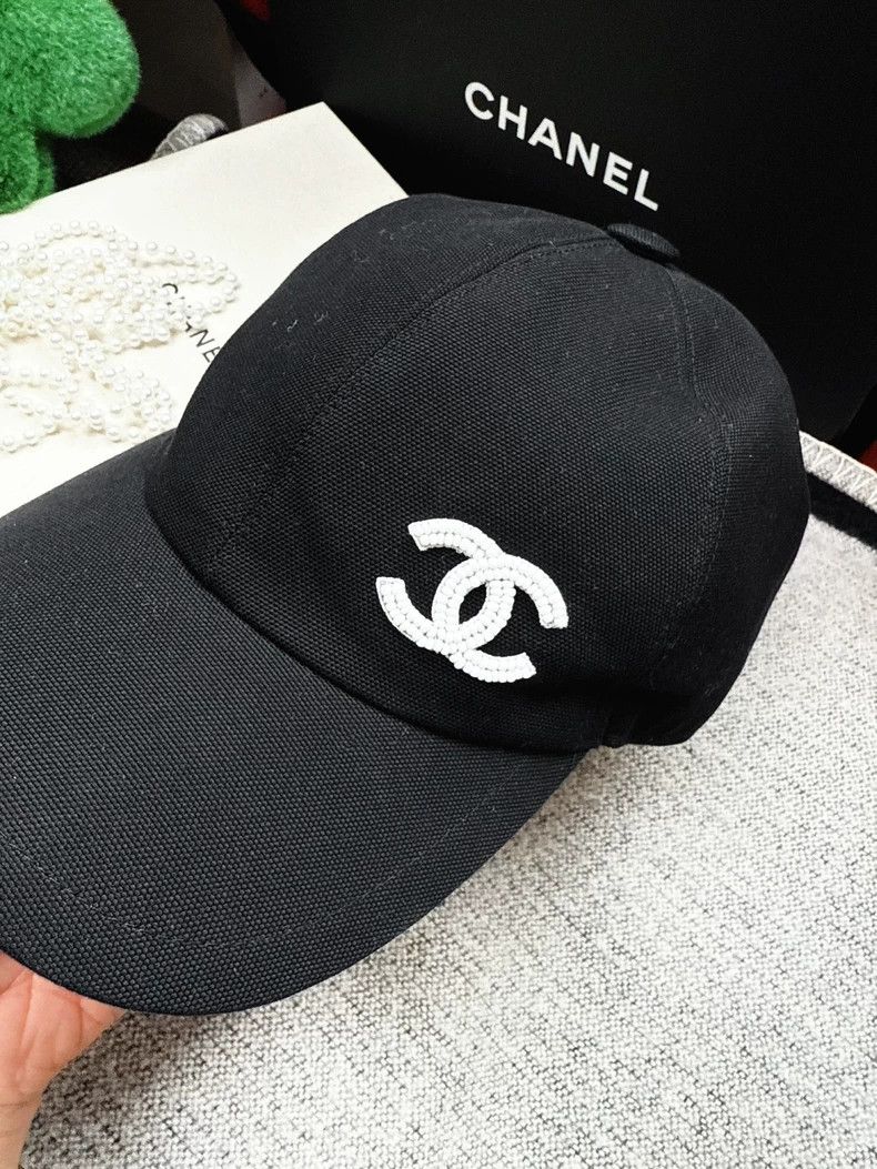 Chanel Chanel 23P Black Baseball Cap with Pearl CC Size ONE SIZE - 2 Thumbnail