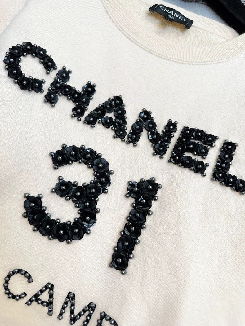 Chanel Chanel Rue Cambon Logo Beige Sweatshirt Size M / US 6-8 / IT 42-44 - 4 Thumbnail