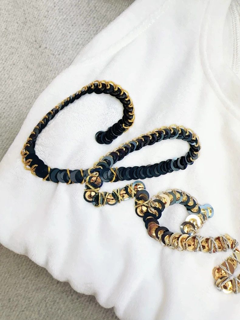 Chanel Chanel 22s White Sequin Logo Crop Tank Size S / US 4 / IT 40 - 3 Thumbnail