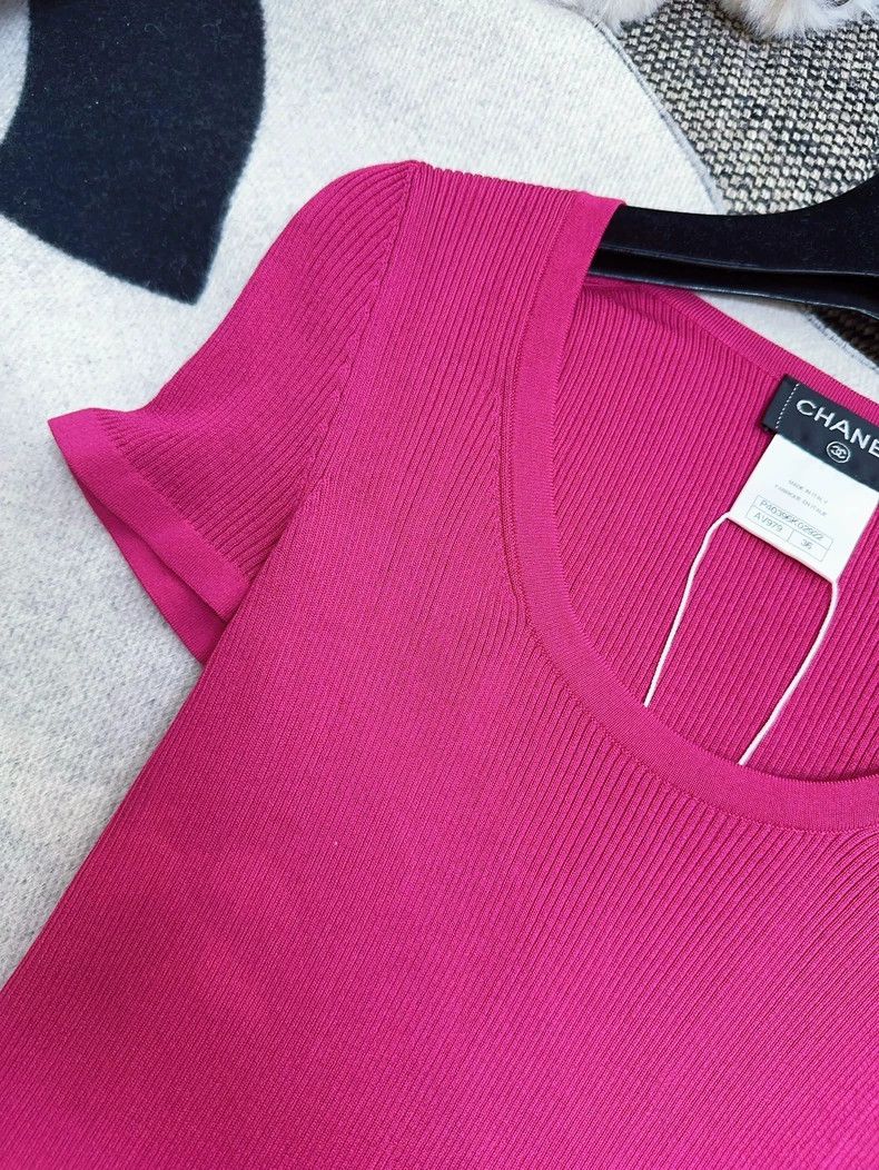 Chanel Chanel Pink Short Sleeve Knit Top Size M / US 6-8 / IT 42-44 - 4 Thumbnail