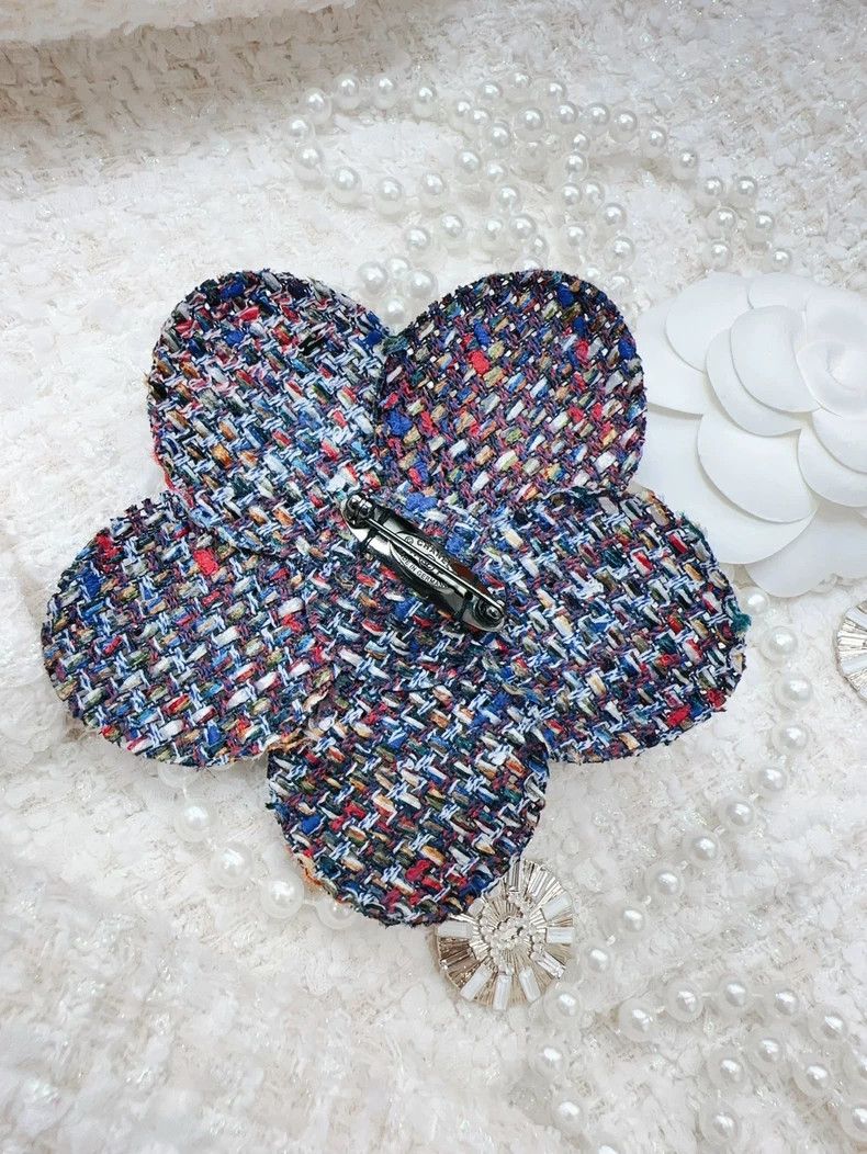Chanel Chanel Camellia Tweed Brooch 17p Size ONE SIZE - 4 Thumbnail