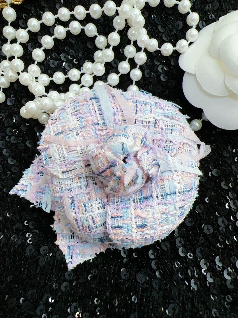 Chanel Chanel Camellia Brooch 18p Pink Purple Size ONE SIZE - 2 Thumbnail