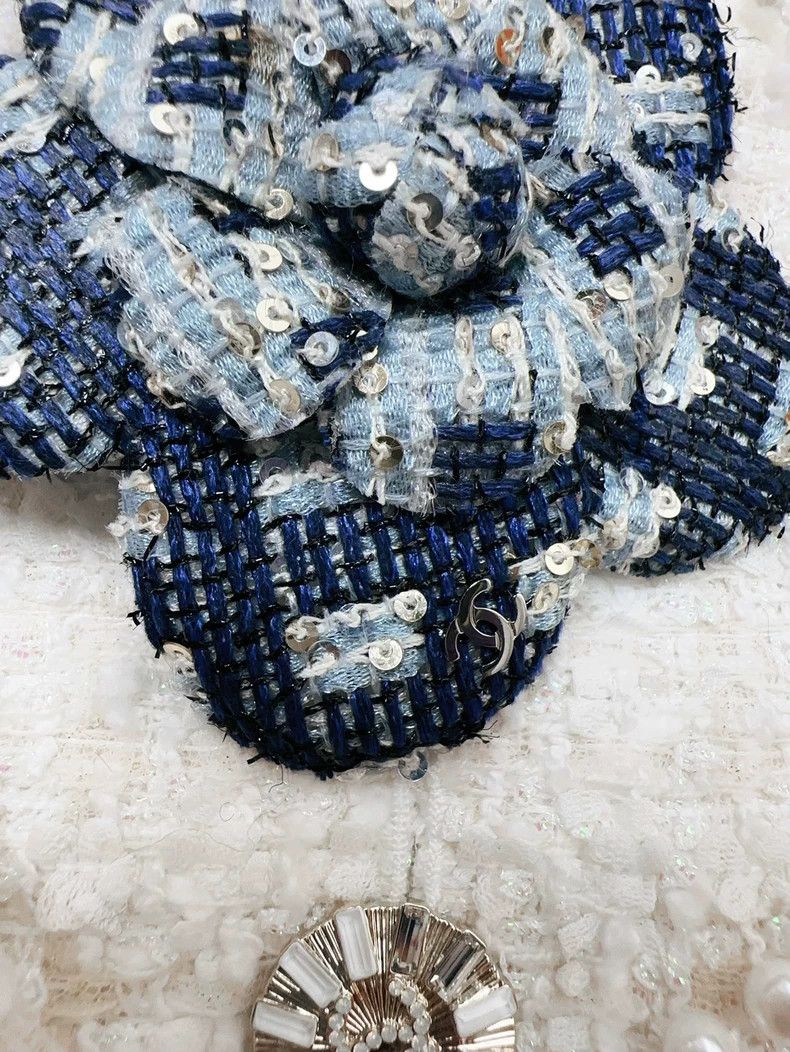 Chanel Chanel Blue Plaid Sequin Camellia Brooch Size ONE SIZE - 5 Thumbnail