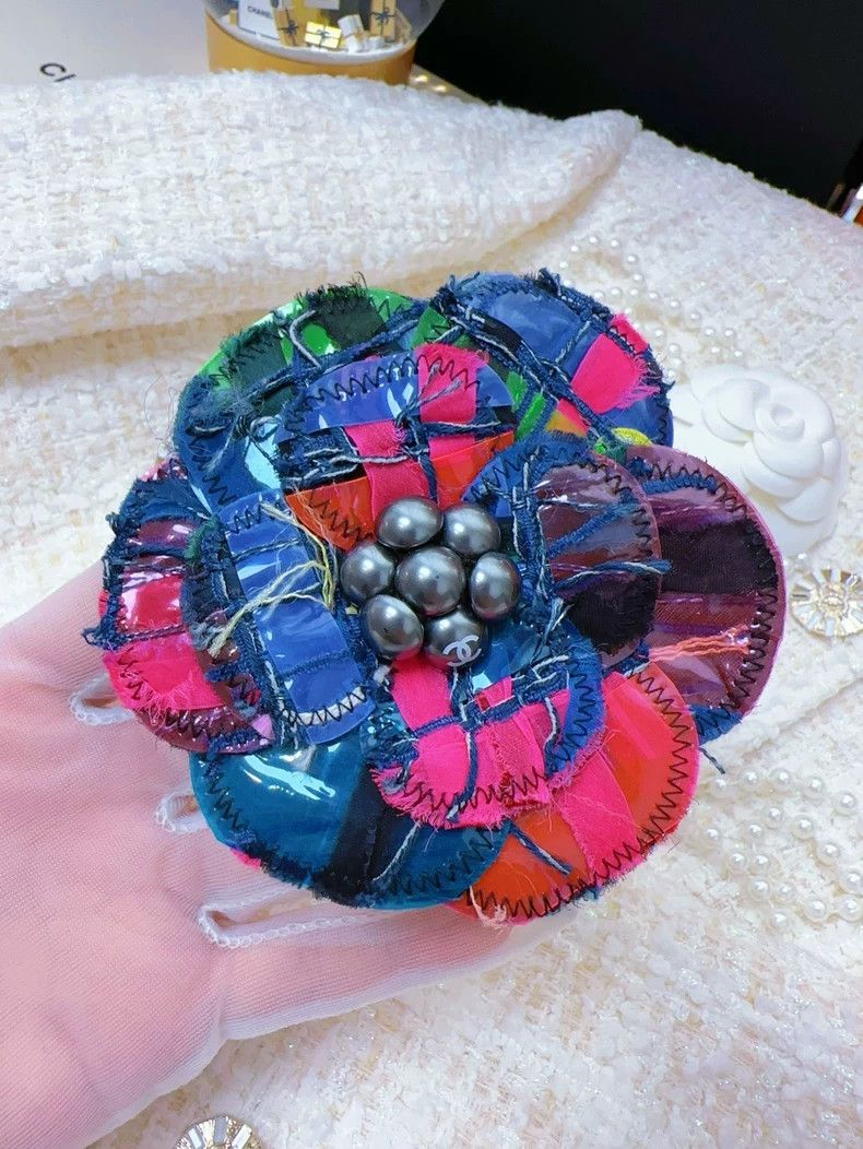 Chanel Chanel 14b Camellia Tweed Brooch Multi Size ONE SIZE - 7 Thumbnail