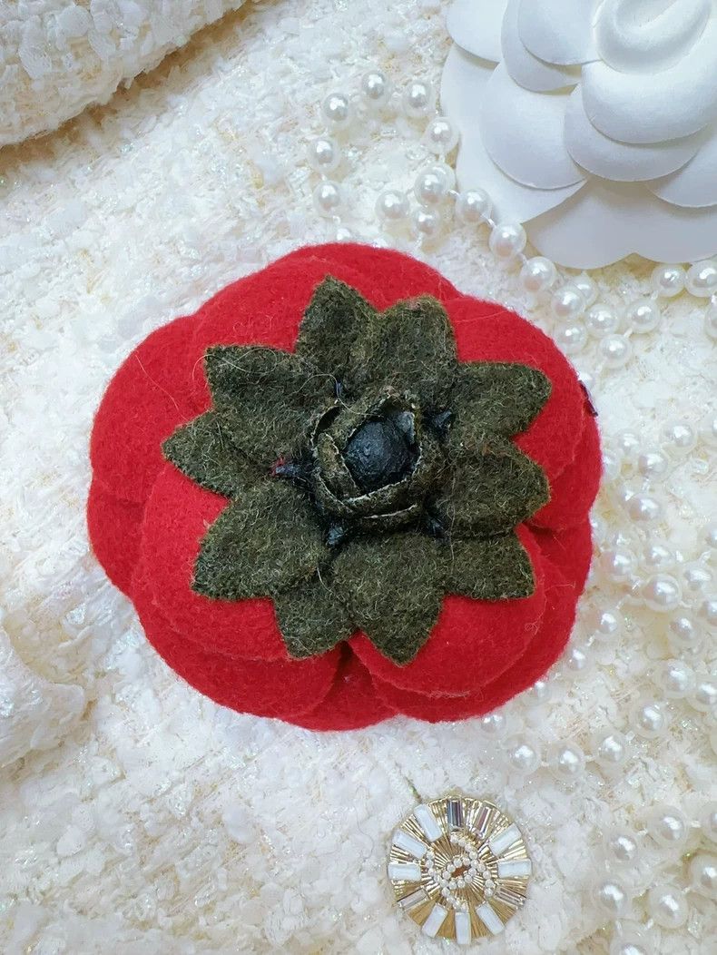 Chanel Chanel Red Camellia Wool Brooch Size ONE SIZE - 2 Thumbnail