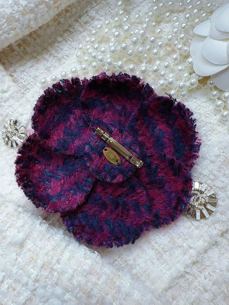 Chanel Chanel Camellia Brooch Purple Size ONE SIZE - 2 Thumbnail